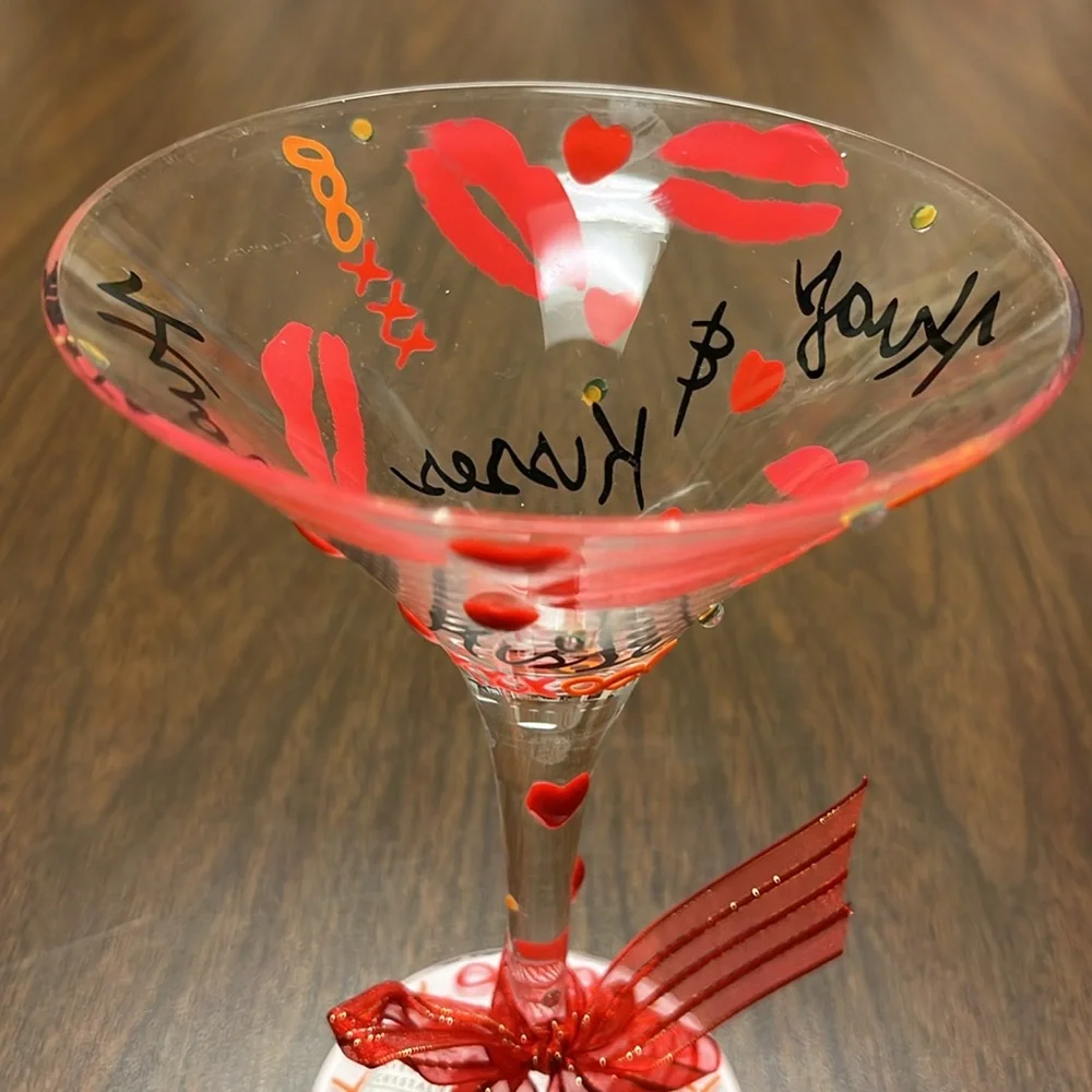 Delish Hugs and Kisses‎ hand painted stemware martini glass, NWT